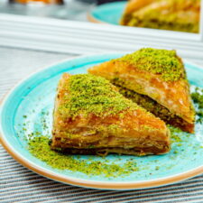 Hafiz Mustafa Baklava-Sobiyet-with-Pistachio