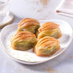 Tatlıcı Safa Midye Baklava with Pistachio