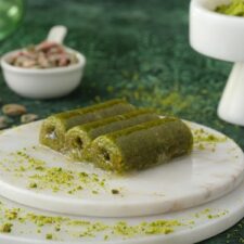 Koskeroglu Pistachio Wrap Baklava