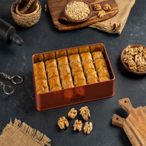 Koskeroglu Special Prince Baklava with Walnut Metal Box 700 gr (24.69oz)