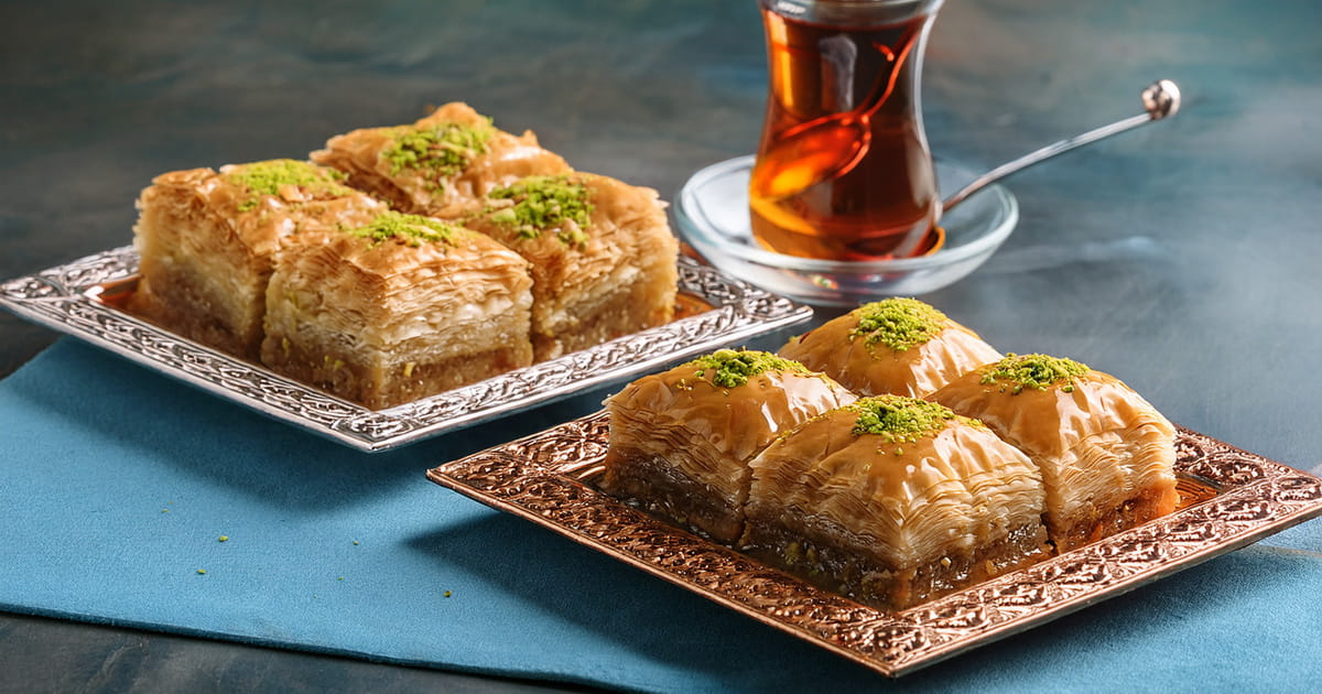 Best Baklava in Istanbul- Hafız Mustafa 1864 vs Karaköy Güllüoğlu